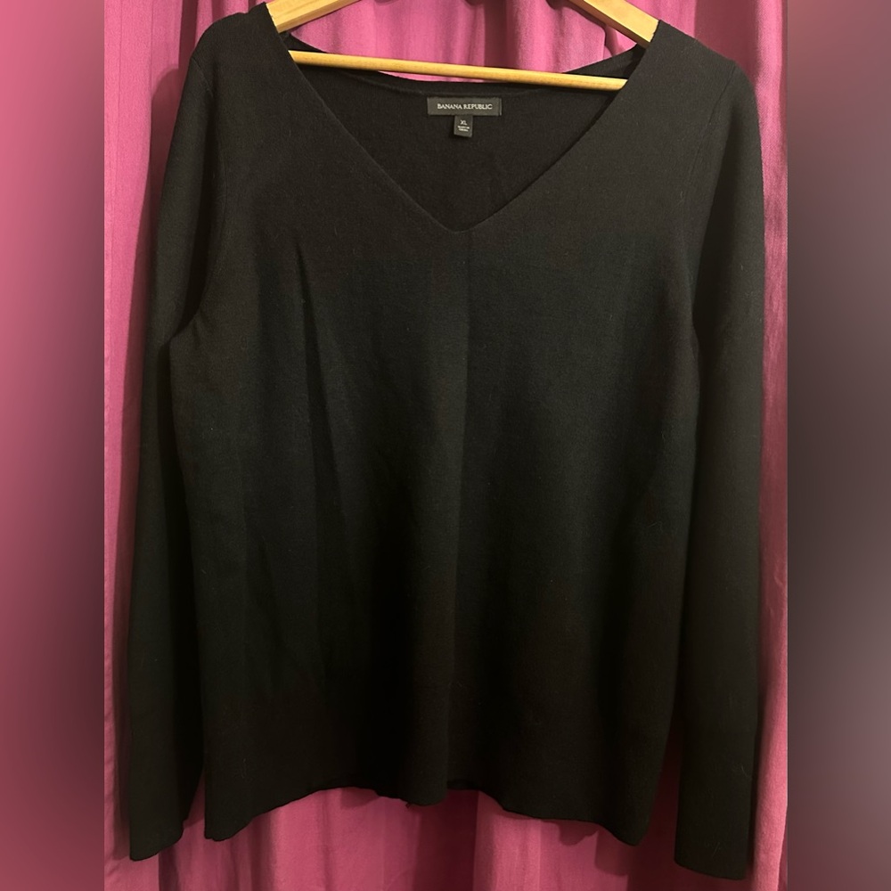 Banana Republic Black V-Neck Sweater